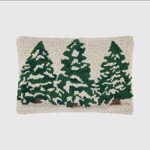 Holiday Tree Decorative Pillow nwt